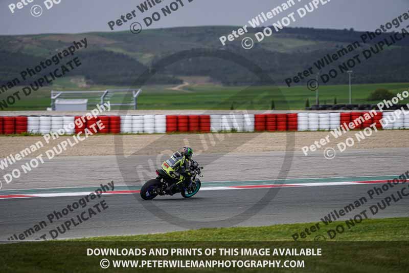 cadwell no limits trackday;cadwell park;cadwell park photographs;cadwell trackday photographs;enduro digital images;event digital images;eventdigitalimages;navarra;no limits trackdays;peter wileman photography;racing digital images;trackday digital images;trackday photos